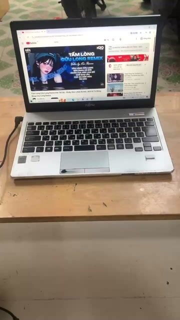 Laptop nhật Fujitsu i5 5300 Ram 6G SSD128G 13.3 in. Mua bán Laptop tại Quận 8 Tp Hồ Chí Minh được đăng bởi Lê Công Hậu hình 1