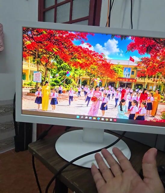 Màn hình Fujitsu LED 20 inch. Mua bán Phụ kiện (Màn hình, Chuột...) tại Thành phố Bến Tre Bến Tre được đăng bởi Lao Thanh Phước Lộc hình 1