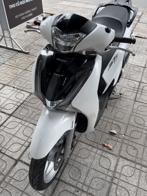 Honda SH 125i 2019 Trắng. Mua bán Xe máy tại Thành phố Tam Kỳ Quảng Nam được đăng bởi Girl Xinh hình 1