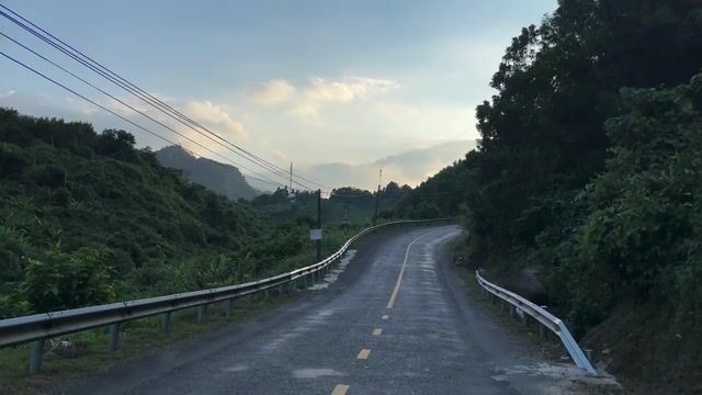 Bàn học Hòa Phát Gỗ Kim loại. Mua bán Bàn ghế tại Quận Sơn Trà Đà Nẵng được đăng bởi Chính hình 1