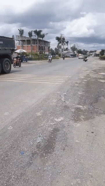 Mua bán Đất Huyện Đức Hòa Long An diện tích 64 m² giá 2,35 tỷ