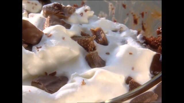 Chocolate Toffee Trifle thumbnail