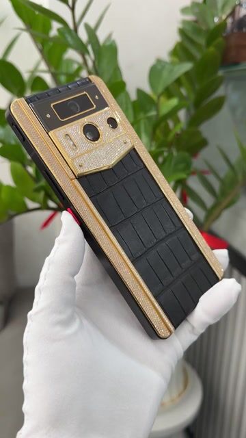 Vertu Meta2 Gold Full Daimond Alligator Black. Mua bán Điện thoại tại Thành phố Thủ Đức Tp Hồ Chí Minh được đăng bởi Trung Vertu hình 1