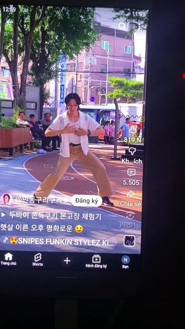 Samsung Galaxy J7 Pro 32GB Vàng. Mua bán Điện thoại tại Quận 7 Tp Hồ Chí Minh được đăng bởi Nguyễn Nam Tiến hình 1