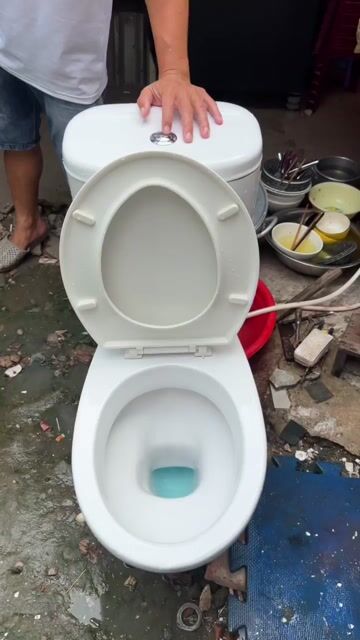 Bồn cầu Thiên Thanh Trắng Sứ. Mua bán Thiết bị vệ sinh, nhà tắm tại Huyện Bình Chánh Tp Hồ Chí Minh được đăng bởi Đồ cũ Ngọc Mai hình 1