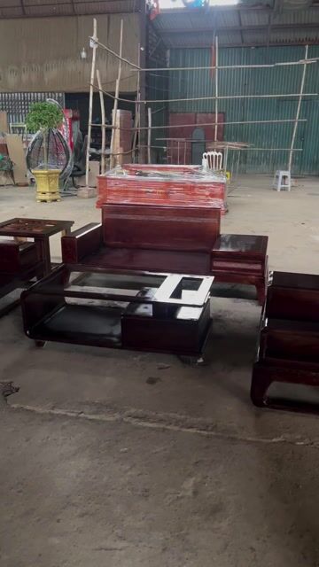 Bộ bàn ghế gỗ sồi Nâu cánh gián. Mua bán Bàn ghế tại Thị xã Sơn Tây Hà Nội được đăng bởi dũng phạm hình 1