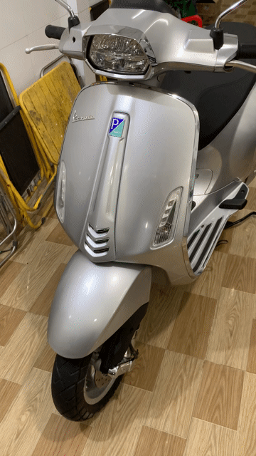 Piaggio Vespa màu Bạc. Mua bán Xe máy tại Huyện Bến Lức Long An được đăng bởi Xe ở Bến Lức  hình 1