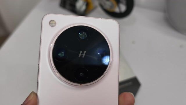 Oppo Find X8 Ultra 16GB/512GB Trắng Fullbox. Mua bán Điện thoại tại Quận Ninh Kiều Cần Thơ được đăng bởi Lê Khang hình 1