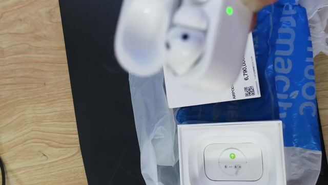 Tai nghe Bluetooth Apple AirPods Pro 3 Như mới. Mua bán Tivi, Âm thanh tại Quận Đống Đa Hà Nội được đăng bởi thắng mobile mua bán điện thoại hình 1
