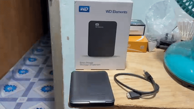Ổ Cứng Di Động 1TB WD chuẩn usb 3.0, full box. Mua bán Linh kiện (RAM, Card...) tại Quận 3 Tp Hồ Chí Minh được đăng bởi Anh Dũng hình 1