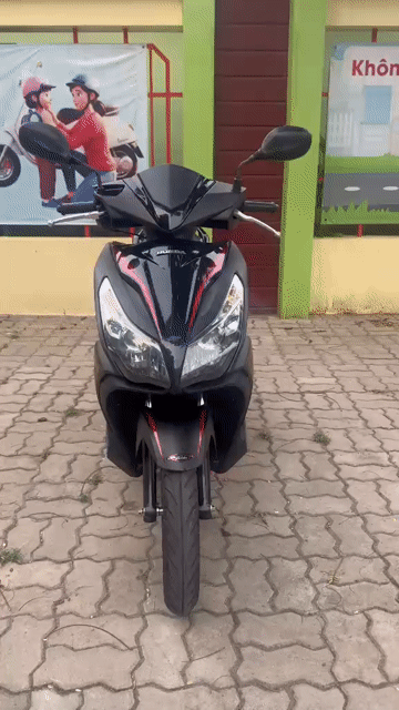 Honda Air Blade 2015 Đen. Mua bán Xe máy tại Quận 7 Tp Hồ Chí Minh được đăng bởi Duong Thai hình 1