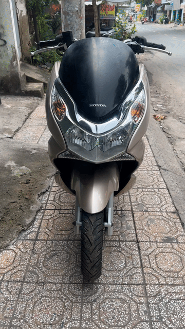 Honda PCX 2010 Thái Lan Vàng Cát Chính chủ. Mua bán Xe máy tại Quận Bình Tân Tp Hồ Chí Minh được đăng bởi Thu hình 1