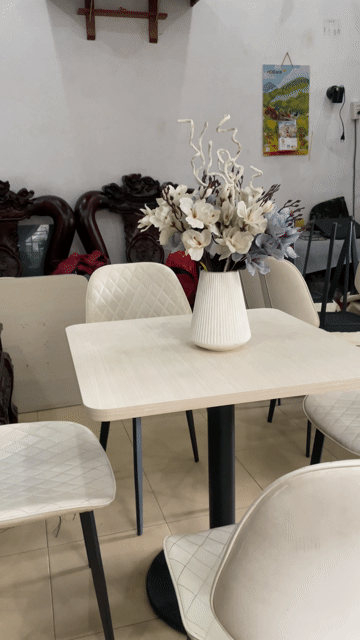Bộ bàn ghế Sắt Trắng Vuông Tròn 70x70x75cm. Mua bán Bàn ghế tại Quận Tân Bình Tp Hồ Chí Minh được đăng bởi Thu Dang hình 1