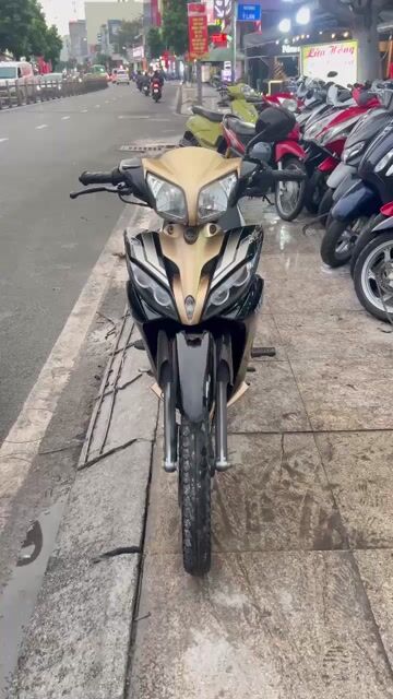 Yamaha Jupiter RC 2012 Đen Vàng. Mua bán Xe máy tại Quận Tân Phú Tp Hồ Chí Minh được đăng bởi Tuanduy hình 1