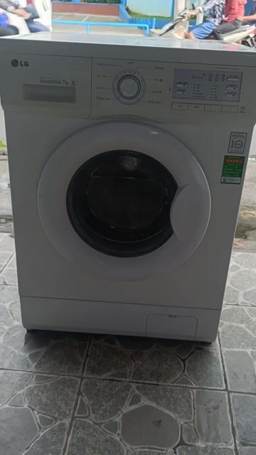 Máy giặt LG 7kg Inverter cửa ngang Trắng. Mua bán Máy giặt tại Quận Phú Nhuận Tp Hồ Chí Minh được đăng bởi Nguyễn Duy Quang hình 1