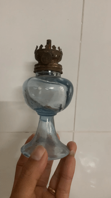 Đèn dầu thủy tinh xanh mini bị tóc. Mua bán Đèn tại Thành phố Long Xuyên An Giang được đăng bởi Mỹ Thới hình 1