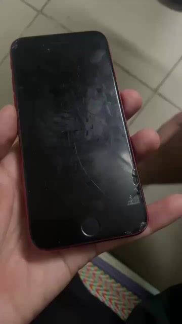 Apple iPhone SE 2020 64GB ĐỎ. Mua bán Điện thoại tại Quận Hà Đông Hà Nội được đăng bởi Hùng Nguyễn hình 1