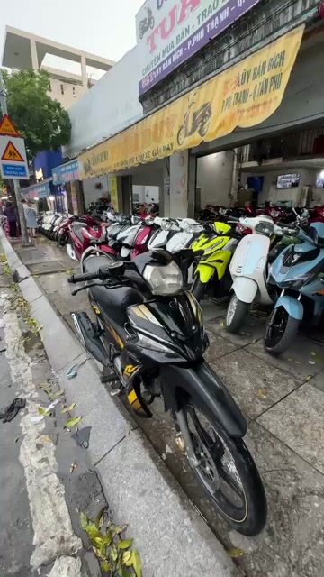 Yamaha Sirius RC 2014 Đen vàng. Mua bán Xe máy tại Quận Tân Phú Tp Hồ Chí Minh được đăng bởi Tuanduy hình 1