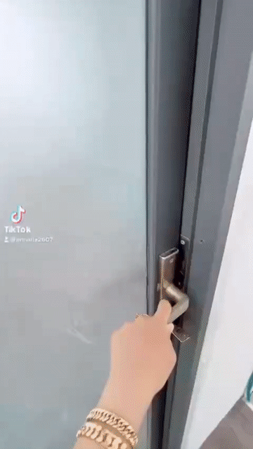 Cho thuê Phòng trọ Quận Bình Thạnh Tp Hồ Chí Minh diện tích 20 m² giá 5,2 triệu/tháng