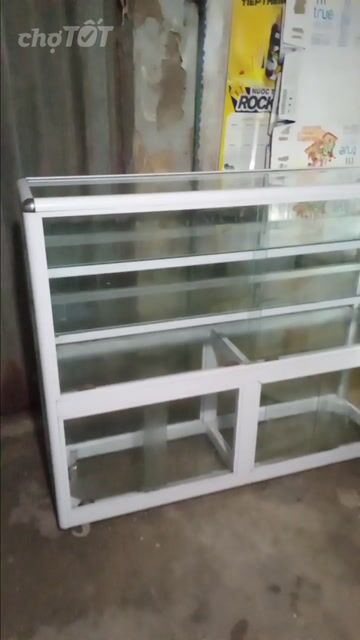 PASS TỦ KÍNH DÙNG NGON GIÁ CẢ THƯƠNG LƯỢNG. Mua bán Tủ, kệ gia đình tại Huyện Thanh Trì Hà Nội được đăng bởi Quang Trần hình 1