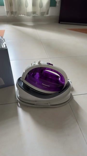 Bàn ủi hơi nước Panasonic NI-WL30