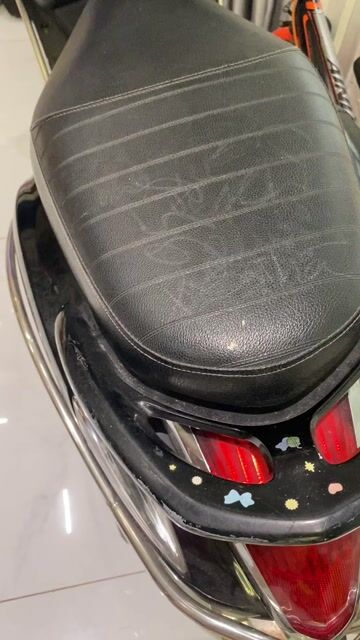 Xe Yamaha Nozza Đen Ánh Xanh. Mua bán Xe máy tại Quận Gò Vấp Tp Hồ Chí Minh được đăng bởi Vy Truong hình 1