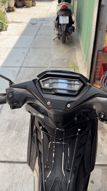 Honda Winner X V2, ABS, Vàng Đen 16500 km. Mua bán Xe máy tại Quận 3 Tp Hồ Chí Minh được đăng bởi Cao Lợi hình 1