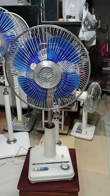 Quạt điện Toshiba Trắng. Mua bán Quạt tại Quận Hoàng Mai Hà Nội được đăng bởi Sơn nhật bãi  hình 1