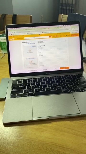 Bán Macbook Pro 2017 core i5 - 8GB - 128 GB SSD