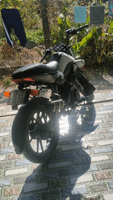 Honda Xe máy Đen Trắng. Mua bán Xe máy tại Huyện Bình Chánh Tp Hồ Chí Minh được đăng bởi Nguyễn Minh Tùng  hình 1