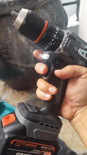 Máy khoan pin TH pro 7713. Mua bán Đồ chuyên dụng, Giống nuôi trồng tại Quận Tân Phú Tp Hồ Chí Minh được đăng bởi Sơn điện lạnh  hình 1
