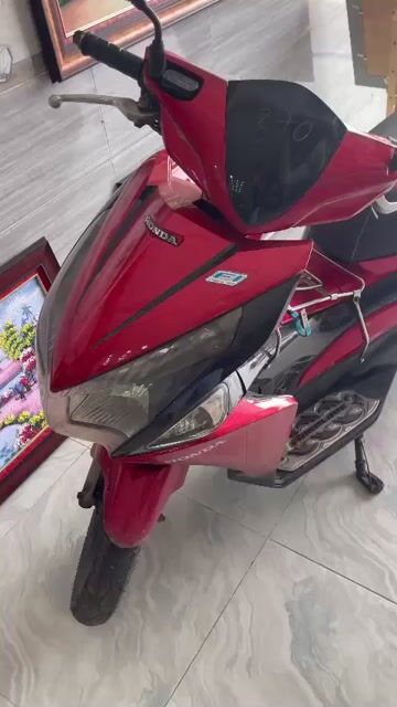 Honda Air Blade màu Đỏ. Mua bán Xe máy tại Huyện Hóc Môn Tp Hồ Chí Minh được đăng bởi Tranh Đá Quý hình 1