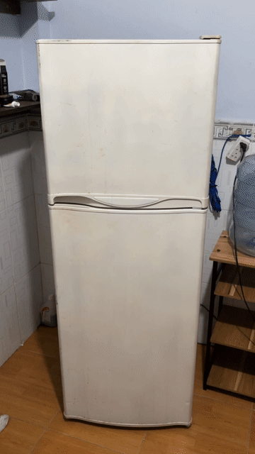 Tủ lạnh Sharp 180L Trắng. Mua bán Tủ lạnh tại Quận Bình Thạnh Tp Hồ Chí Minh được đăng bởi Nguyen Ngo Quang Hoang (K17 HCM) hình 1