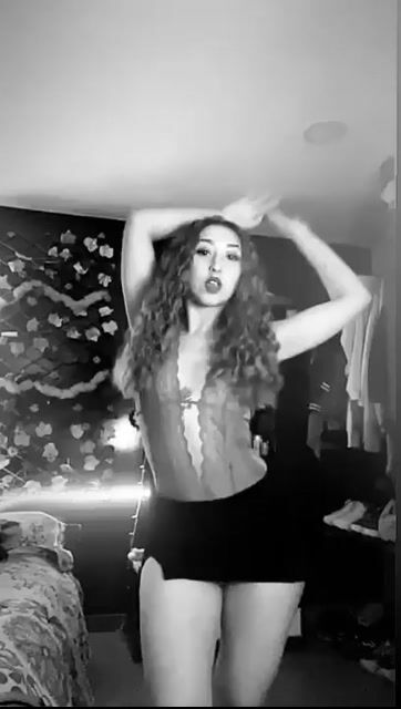 Model - Cristal Kat latina