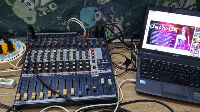Bàn trộn âm thanh Soundcraft EFX8. Mua bán Tivi, Âm thanh tại Thành phố Mỹ Tho Tiền Giang được đăng bởi Hải  hình 1