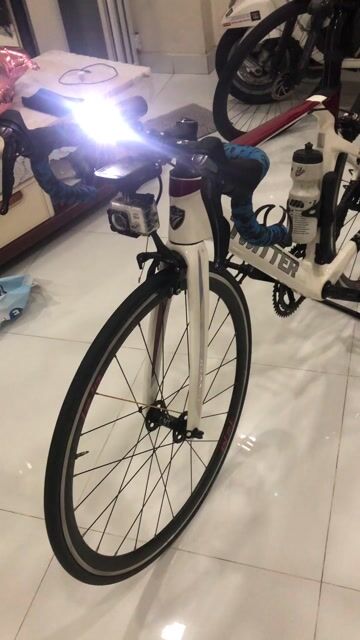 Xe đạp đua Twitter R5 U113. Mua bán Xe đạp tại Quận 4 Tp Hồ Chí Minh được đăng bởi Phuong Meo hình 1