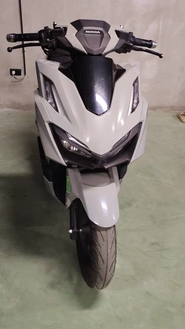 Honda Vario 160 ABS 2023 Xám xi măng. Mua bán Xe máy tại Quận Cầu Giấy Hà Nội được đăng bởi phạm hưng hình 1