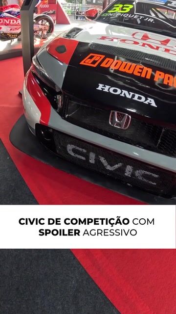 CIVIC DE COMPETIÇÃO COM SPOILER AGRESSIVO