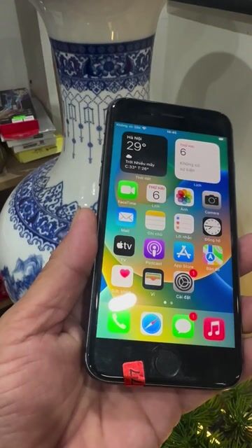 Apple iPhone 8 Đen iOS 16.7.15 zin98%. Mua bán Điện thoại tại Quận Long Biên Hà Nội được đăng bởi ĐIỆN THOẠI AK TẬN TÂM TRÁCH NHIỆM hình 1