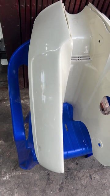 Bửng Honda Cup màu Trắng Mới. Mua bán Phụ tùng xe tại Quận Tân Phú Tp Hồ Chí Minh được đăng bởi Phúc Bảo hình 1