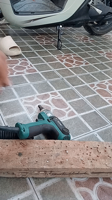 Máy khoan bắt vít Makita 6954. Mua bán Đồ chuyên dụng, Giống nuôi trồng tại Quận Ninh Kiều Cần Thơ được đăng bởi chuyên đồ bãi Nhật điện 100v hình 1
