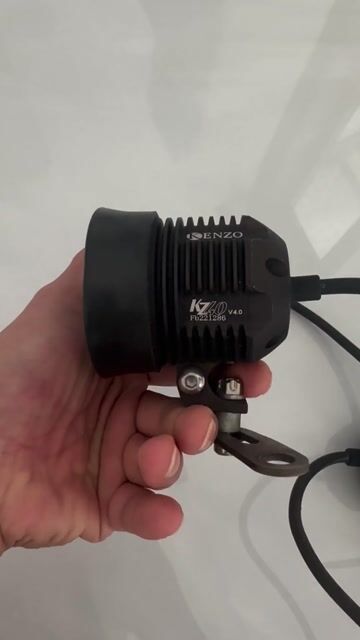 Đèn trợ sáng Kenzo KZ40 V4 Đen 60W. Mua bán Phụ tùng xe tại Huyện Đắk Song Đắk Nông được đăng bởi Dũng Trần hình 1