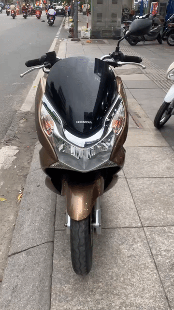 Honda PCX 125 2012 Nâu Mới 90%. Mua bán Xe máy tại Quận Tân Phú Tp Hồ Chí Minh được đăng bởi Tuanduy hình 1