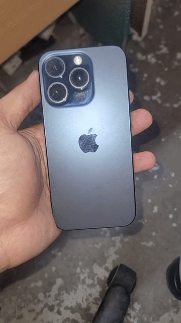 iphone 15 pro việt nam, đẹp, còn áp, zin chính chủ. Mua bán Điện thoại tại Quận 6 Tp Hồ Chí Minh được đăng bởi Hoàng Long hình 1