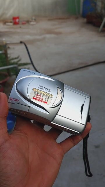 Máy ảnh Olympus D-460 Zoom Bạc. Mua bán Máy ảnh, Máy quay tại Thành phố Trà Vinh Trà Vinh được đăng bởi Nguyễn Hoàng Minh hình 1