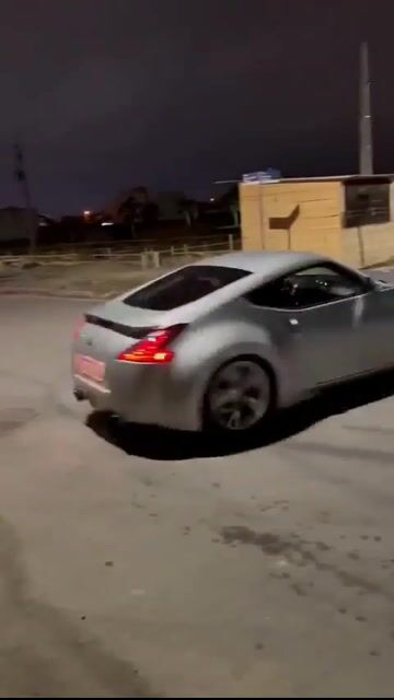 370z ao som do Armytrix de ponta a ponta