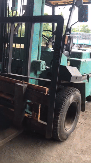 Xe nâng Komatsu Xanh ngọc. Mua bán Phương tiện khác tại Huyện Hóc Môn Tp Hồ Chí Minh được đăng bởi Tú Lê hình 1