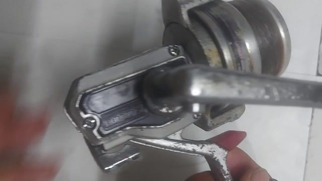 Máy câu cá Shimano Mig Z 7000 Bạc Japan. Mua bán Đồ thể thao, Dã ngoại tại Quận 10 Tp Hồ Chí Minh được đăng bởi Lee Bush hình 1