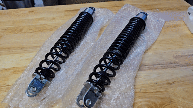 Cặp phuộc sau zin PCX 150 ( mã K97-T01 350mm) 99%👍. Mua bán Phụ tùng xe tại Quận 1 Tp Hồ Chí Minh được đăng bởi VÂN 60 hình 1