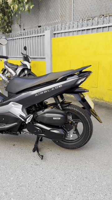Honda Air Blade 150cc ABS Đen. Mua bán Xe máy tại Quận Ngũ Hành Sơn Đà Nẵng được đăng bởi Nguyễn Phước Vĩnh hình 1